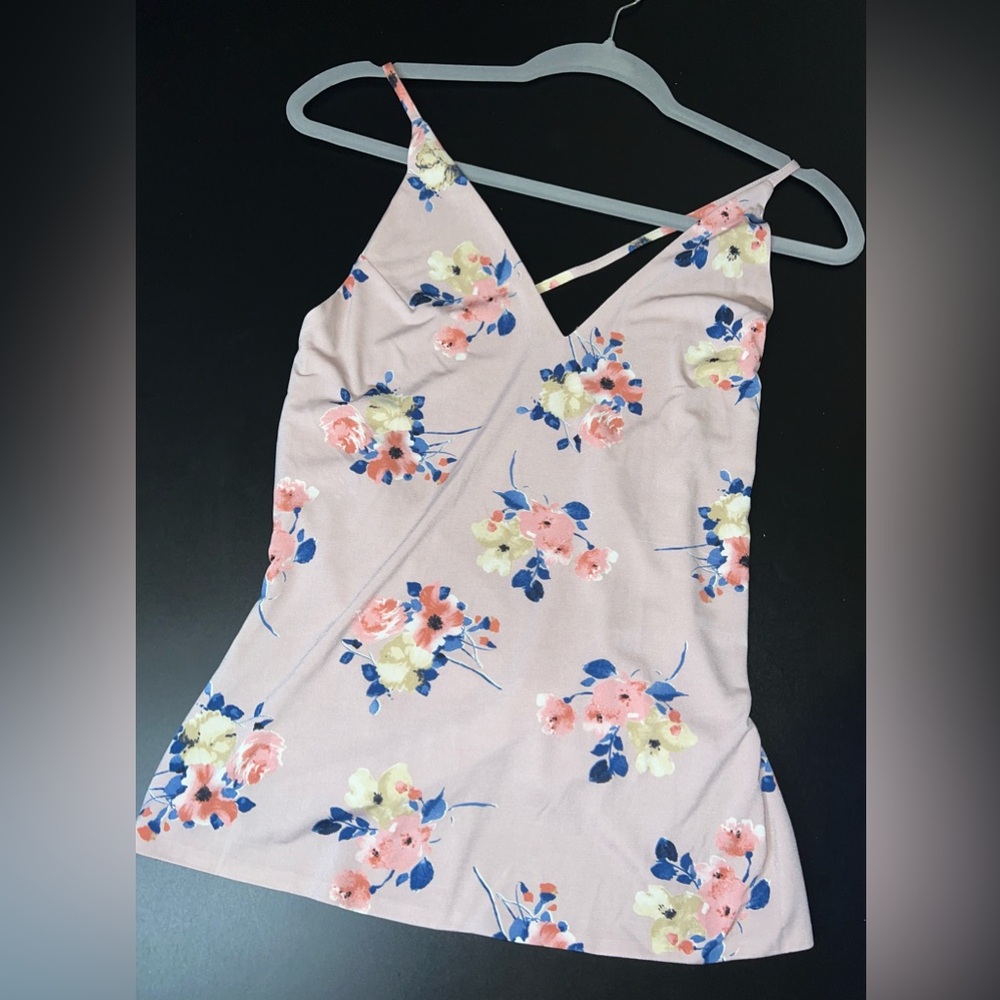 Sugar + Lips Pink Strappy Scooped Back Top Size Small NWT